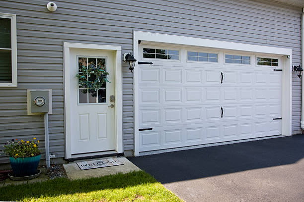 24/7 Emergency Garage Door Panel Replacement experts in Custer County County, SD
